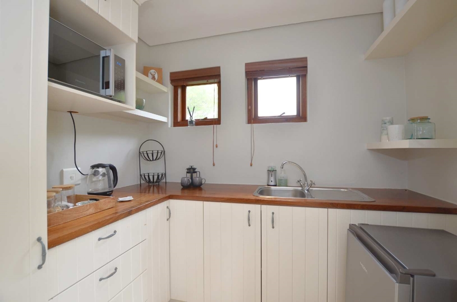 5 Bedroom Property for Sale in Kanonberg Western Cape